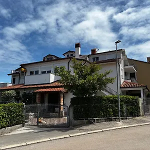 Rozi Appartamento Umago